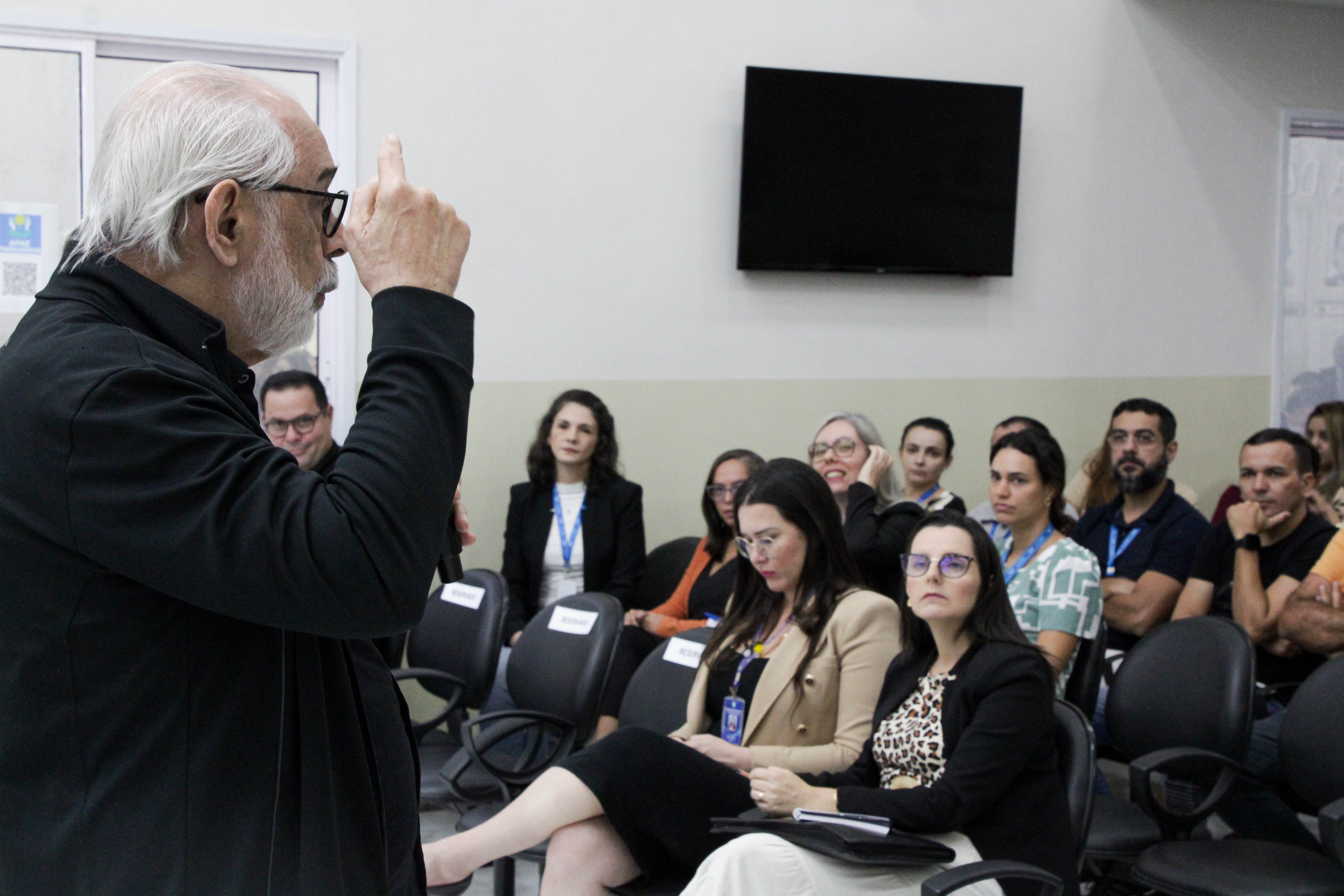 Câmara de Parnamirim realiza palestra sobre Educação Legislativa