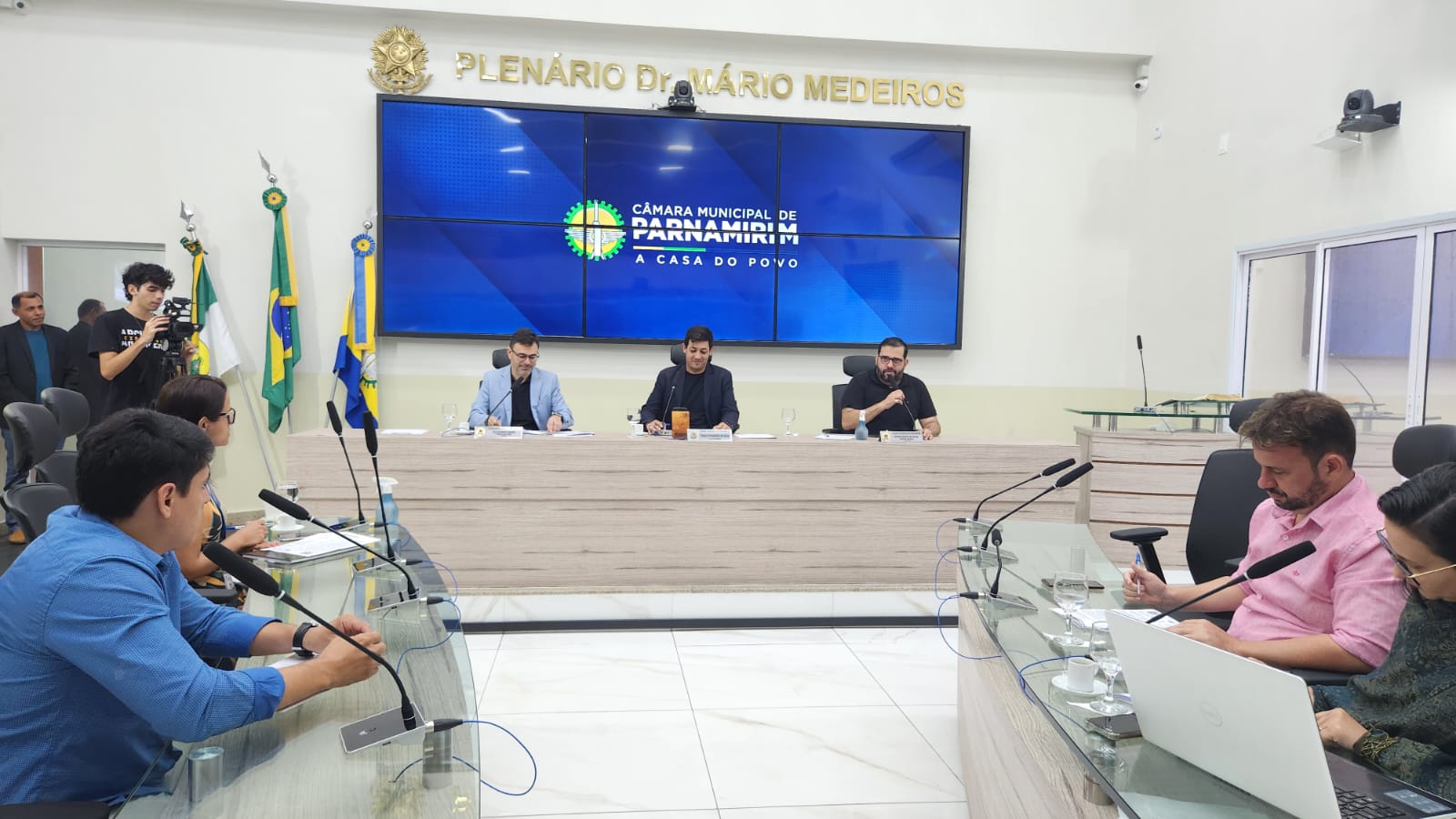 CCJ realiza a penúltima reunião do primeiro semestre