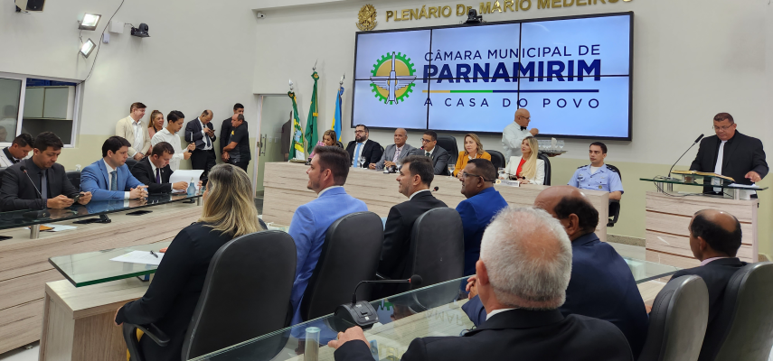 Prefeito Rosano Taveira faz leitura da mensagem anual na Câmara Municipal e inicia ano legislativo